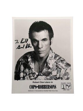 Robert Davi Photo 8 x 10 B&W Signed Cops Robbersons Columbia Tristar USA
